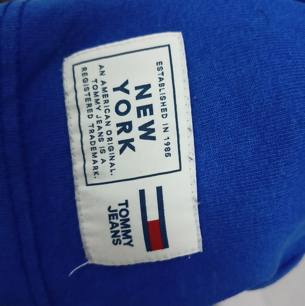 Tommy Hilfiger Authentic Royal blue tshirt 👕 - Picture 6 of 7